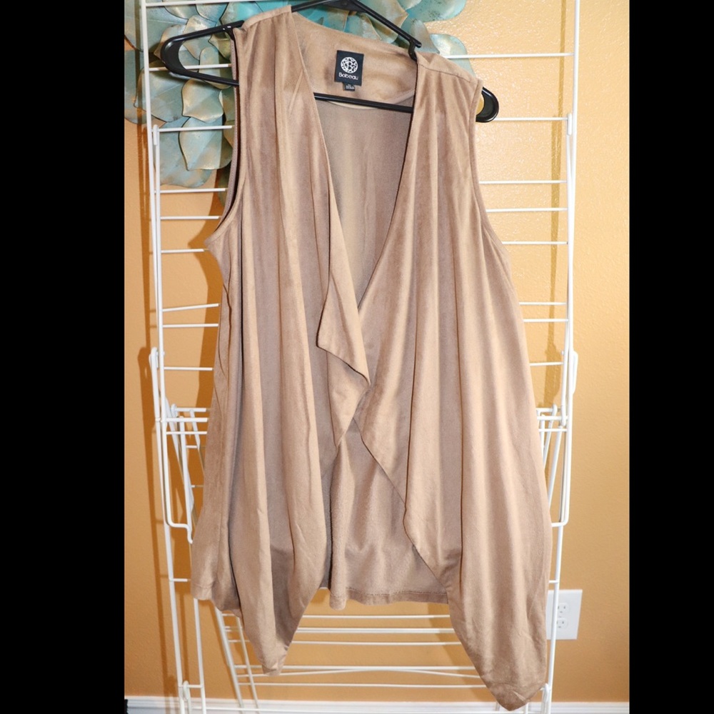 Sleeveless fashion cover